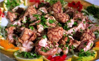 خوردن مغز و تخممرغ خام در بارداری ممنوع
