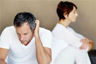با همسری که عادت به خودارضایی دارد چگونه رفتار کنیم؟