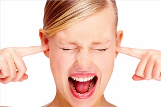 وزوزی در گوش 