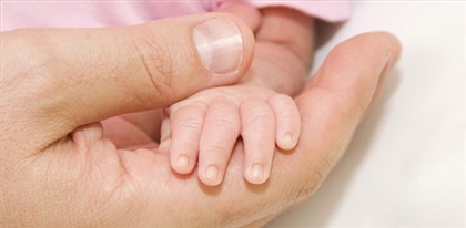 با دیدن این 11 نشانه باید به کودکان بدحال کمک کنید