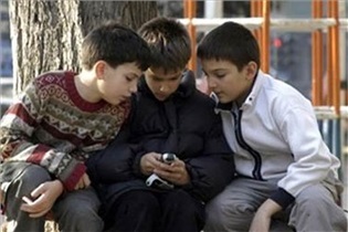 خوب یا بد تلفنهای همراه دانش آموزی
