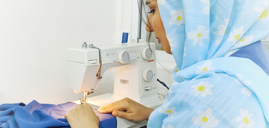 	کمدا کمک کرد دستم توی جیب خودم باشد!
