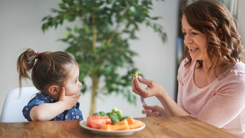 چگونه با کودک بدغذا رفتار کنیم؟