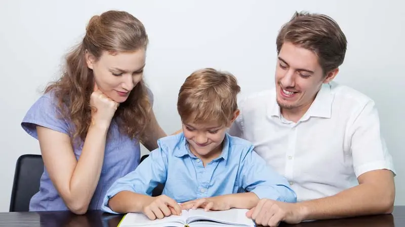 آموزش کودک نوپا در خانه به روش ساده و بدون فشار