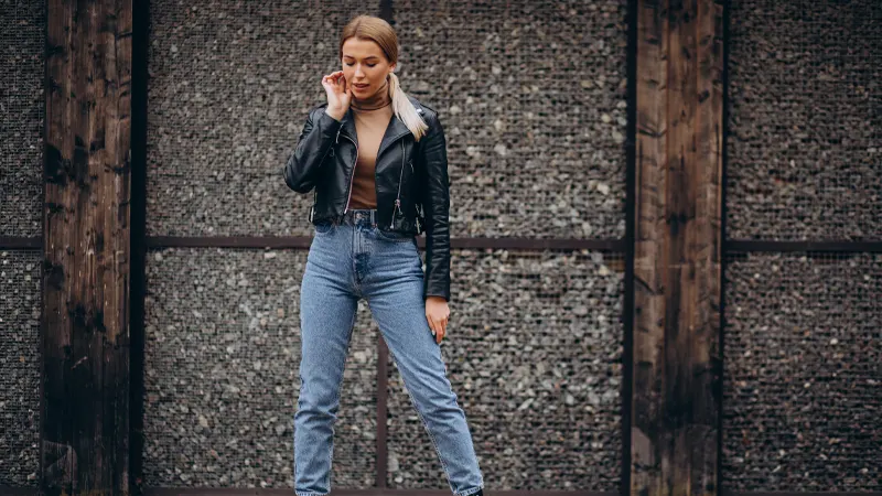 ۵ استایل جذاب با شلوار جین که هر خانمی باید امتحان کنه! 